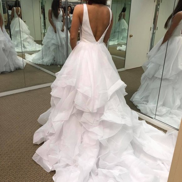 BEAUTIFUL WEDDING DRESS A-STYLE - Picture 5 of 5